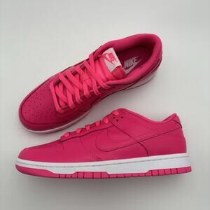 Women’s Nike Dunk Low Sneaker Hyper Pink Lifestyle Shoes size 8.5